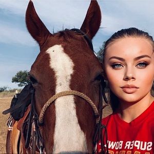 Meet your Posher, Shalee